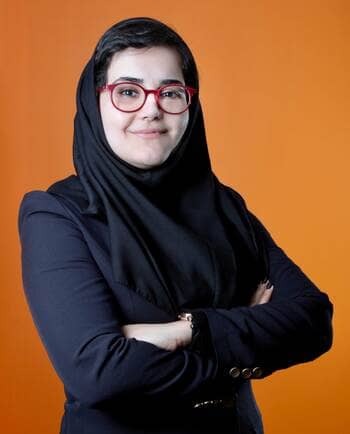 دکتر کجینه باف کارشناس تحقیق وتوسعه